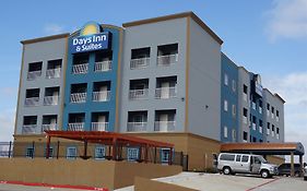 Days Inn & Suites by Wyndham Galveston West/seawall